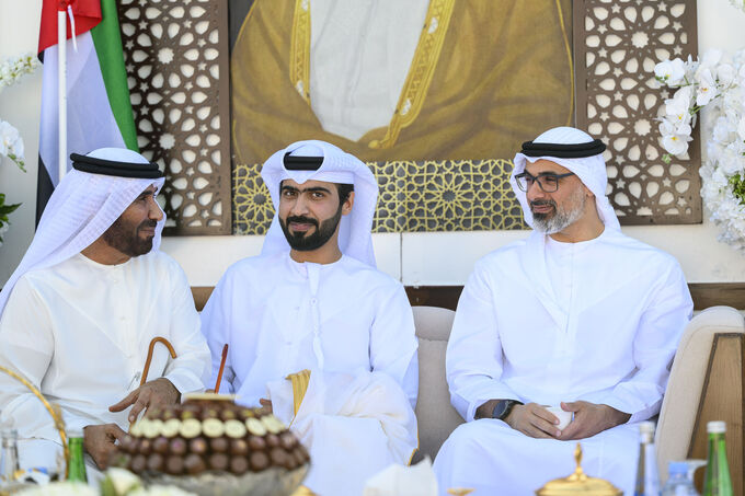 خالد بن محمد بن زايد يحضر حفل استقبال بمناسبة زفاف حمد جمعة السويدي