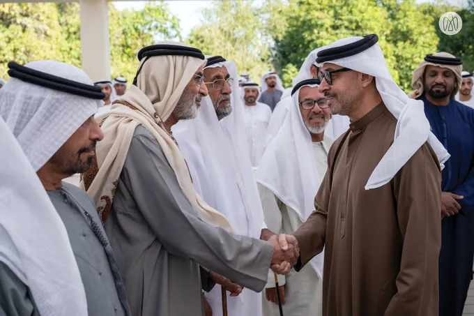 Hazza bin Zayed receives sheikhs, officials and citizens at Al Maqam Palace in Al Ain Region