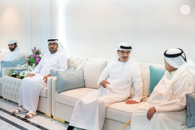Hazza bin Zayed visits Saeed bin Tahnoon bin Mohammed and exchanges Ramadan greetings