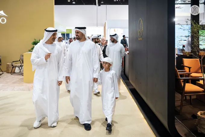 UAE President visits Abu Dhabi International Hunting and Equestrian Exhibition