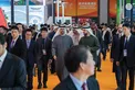 ذياب بن محمد بن زايد يقوم بجولة في أجنحة معرض الصين الدولي للاستيراد 2025 في شنغهاي