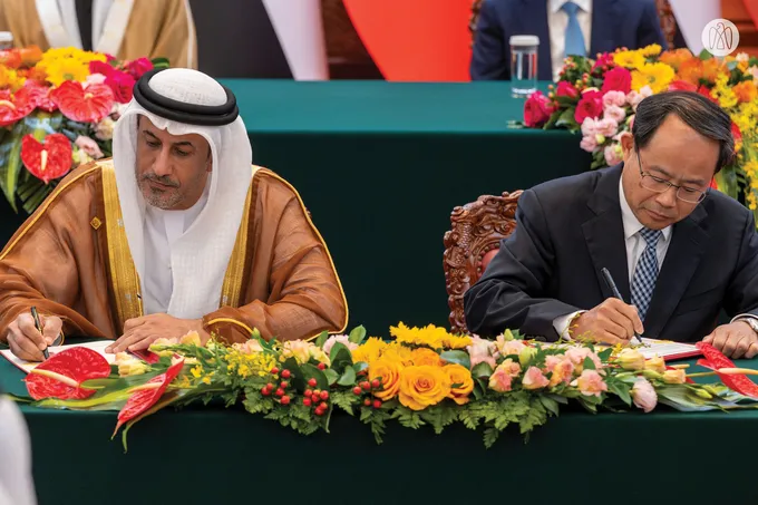 Crown Prince of Abu Dhabi and Premier of China discuss strengthening comprehensive strategic partnership and expanding cooperation