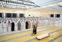 رئيس الدولة وحاكم رأس الخيمة والشيوخ يؤدون صلاة الجنازة على جثمان طحنون بن محمد