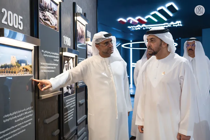Hamdan bin Zayed visits National Library and Archives