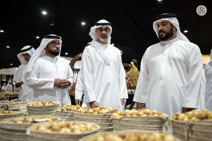 Khaled bin Mohamed bin Zayed visits 19th Liwa Dates Festival