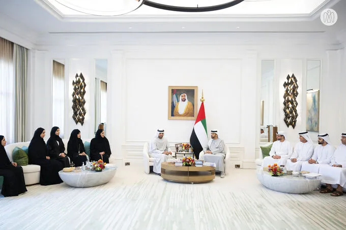 Hamdan bin Zayed receives Al Dhafra Youth Council delegation