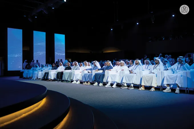 حمدان بن محمد بن زايد يشهد افتتاح فعاليات النسخة الأولى من "أسبوع أبوظبي للأنظمة ذاتية الحركة"