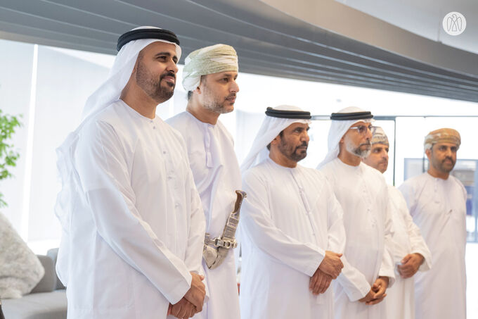 Theyab bin Mohamed bin Zayed visits headquarters of Oman Youth Center