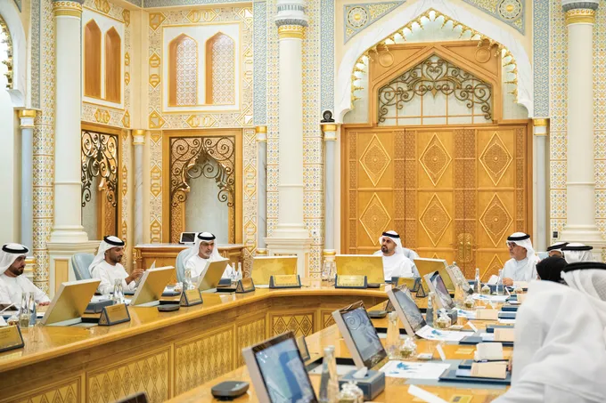 v|Theyab bin Mohamed bin Zayed chairs 2nd meeting of International Humanitarian and Philanthropy Council