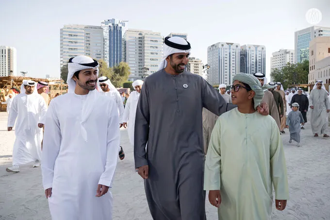 In the presence of Hamed bin Zayed, Khaled bin Mohamed bin Zayed visits Al Hosn Festival
