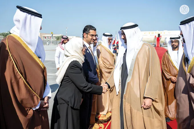 Crown Prince of Abu Dhabi arrives in Bahrain