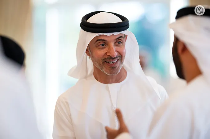 Hazza bin Zayed receives sheikhs, officials and citizens at Al Maqam Palace in Al Ain Region