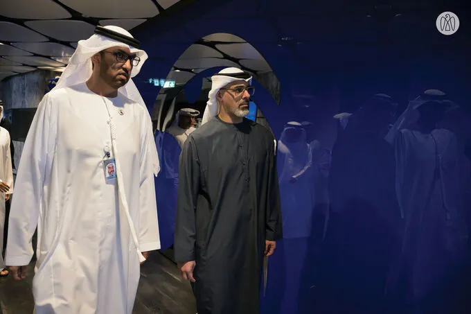 خالد بن محمد بن زايد يترأس اجتماع اللجنة التنفيذية لمجلس إدارة "أدنوك"