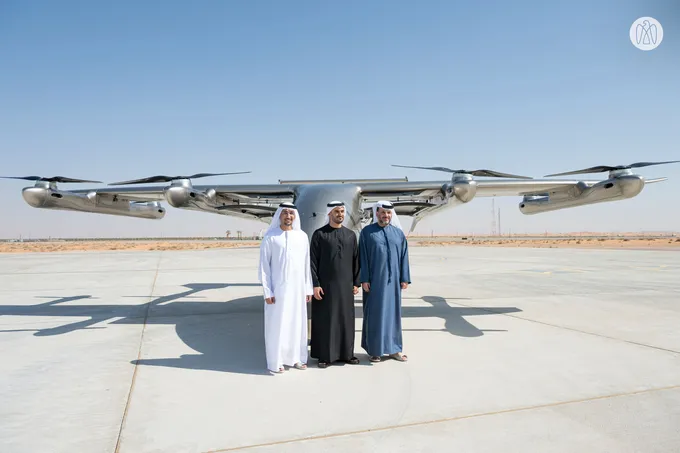 In the presence of Zayed bin Mohamed bin Zayed, LODD Autonomous conducts first test flight of Hili aircraft in Al Ain Region