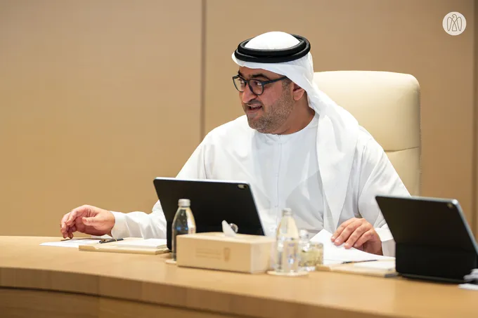 Hazza bin Zayed receives delegation from Department of Culture and Tourism and reviews plans to enhance tourism and cultural ecosystem in Al Ain Region