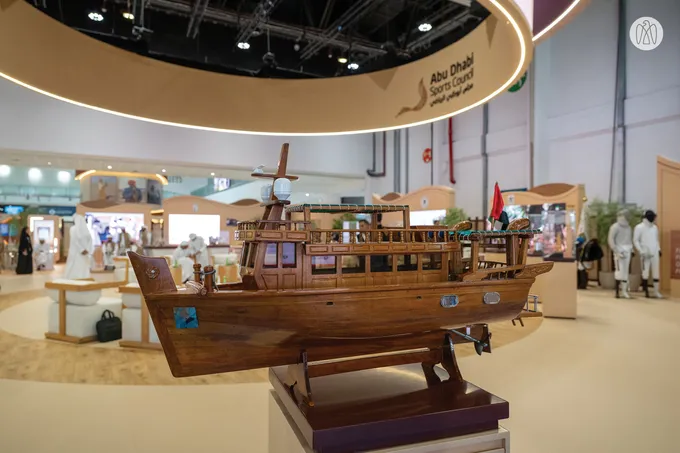 Hazza bin Zayed visits 22nd Abu Dhabi International Hunting and Equestrian Exhibition (ADIHEX)