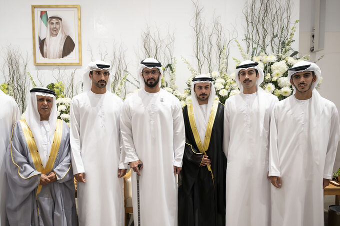 video|Zayed bin Hamdan bin Zayed attends Thani bin Mohamed bin Jibarah Almarar wedding reception