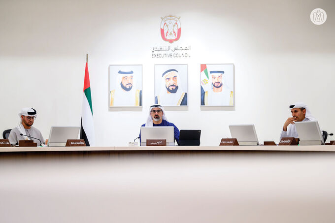 Khaled bin Mohamed bin Zayed chairs Abu Dhabi Executive Council meeting