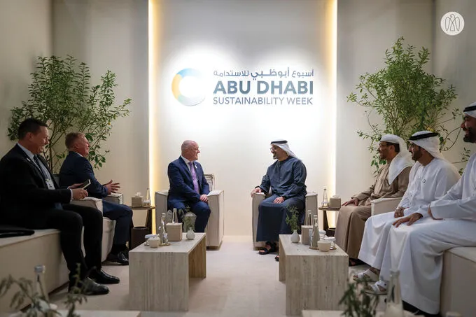 Khaled bin Mohamed bin Zayed meets Prime Minister of New Zealand to further enhance bilateral cooperation