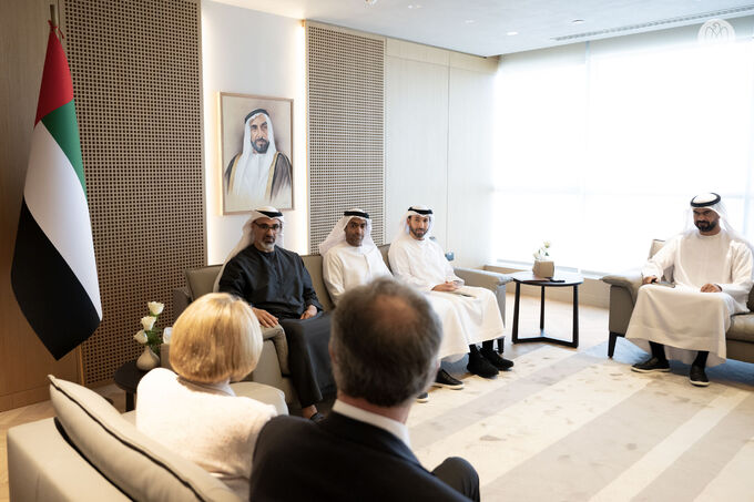 Khaled bin Mohamed bin Zayed receives CEO of Cleveland Clinic