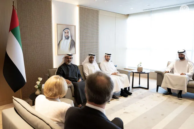 Khaled bin Mohamed bin Zayed receives CEO of Cleveland Clinic