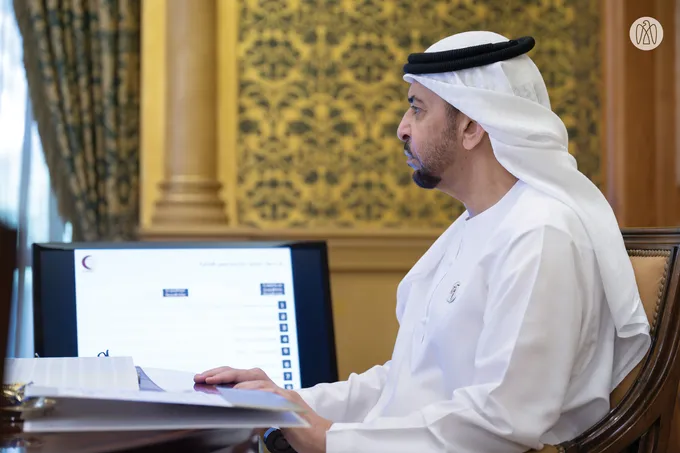 Hamdan bin Zayed chairs Emirates Red Crescent board meeting