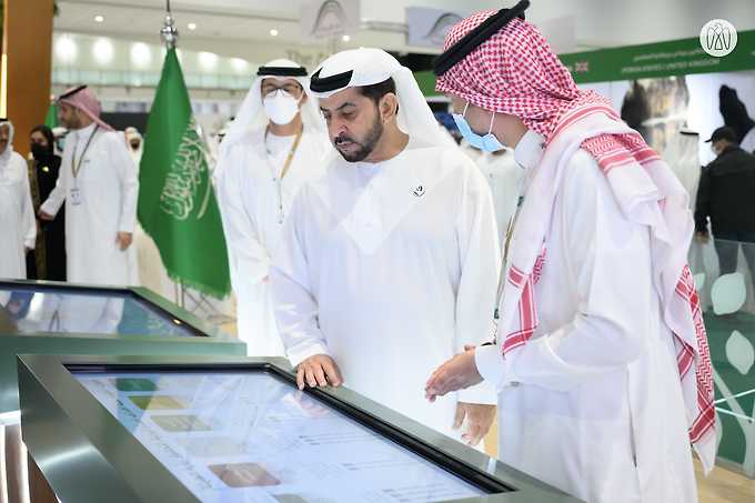 Hamdan bin Zayed visits ADIHEX 2022