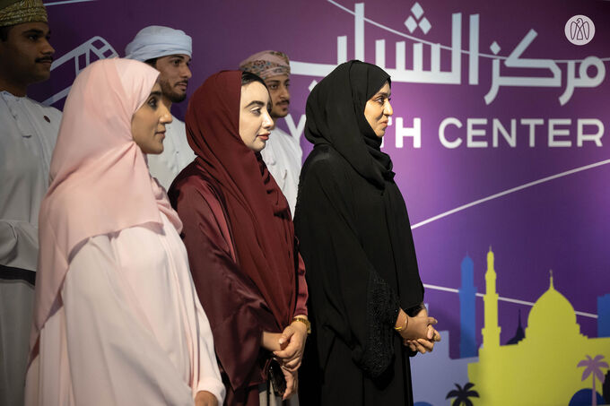 Theyab bin Mohamed bin Zayed visits headquarters of Oman Youth Center