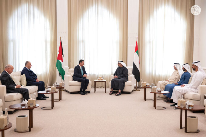Khaled bin Mohamed bin Zayed receives Speaker of Jordan’s House of Representatives