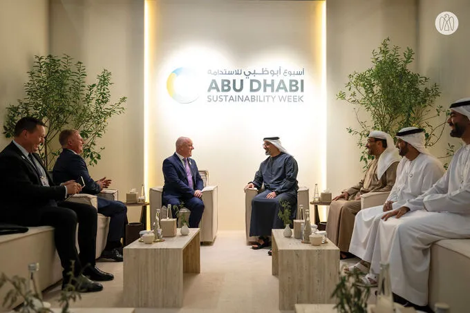 Khaled bin Mohamed bin Zayed meets Prime Minister of New Zealand to further enhance bilateral cooperation