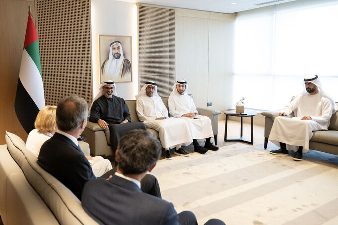Khaled bin Mohamed bin Zayed receives CEO of Cleveland Clinic