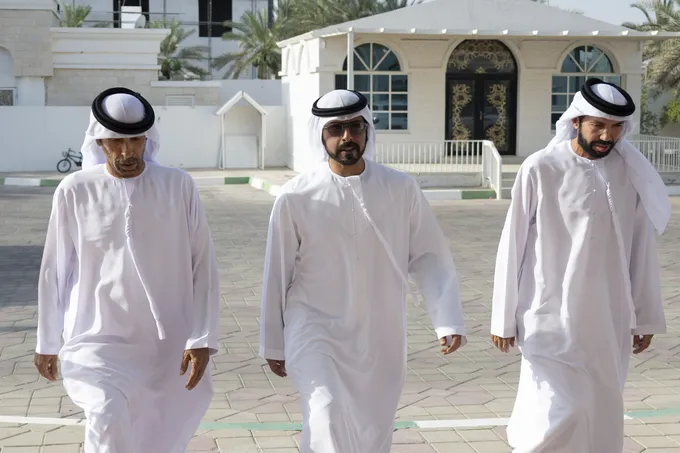 Khalifa bin Tahnoon bin Mohammed offers condolences on the passing of Saeed bin Khasibah Al Dhaheri 