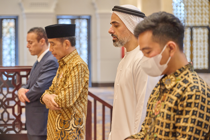 Khaled bin Mohamed bin Zayed visits Sheikh Zayed Grand Mosque in Surakarta (Solo), Indonesia, accompanied by His Excellency Joko Widodo, President of the Republic of Indonesia