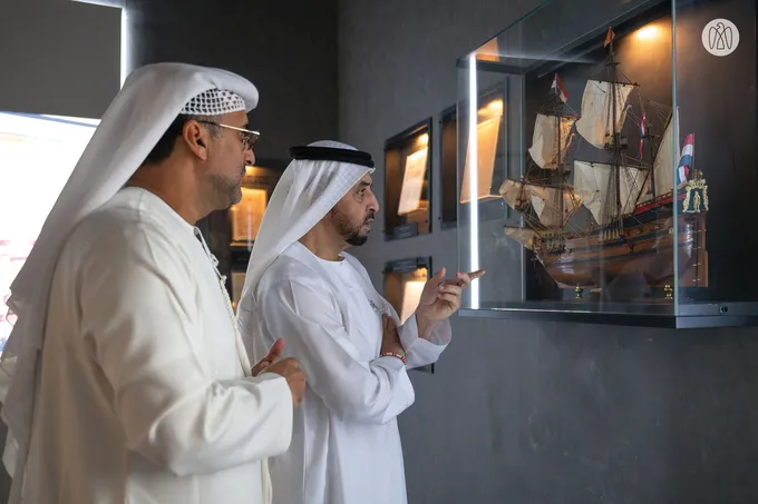 Hamdan bin Zayed visits National Library and Archives