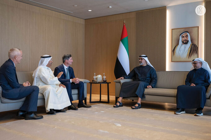 Khaled bin Mohamed bin Zayed meets Starbucks Chairman and CEO
