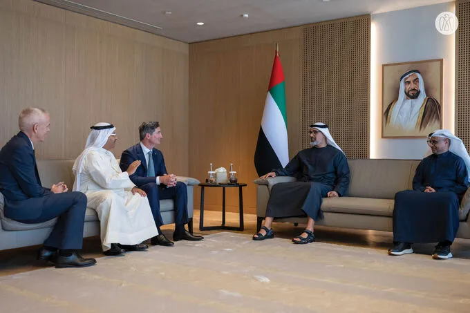 Khaled bin Mohamed bin Zayed meets Starbucks Chairman and CEO