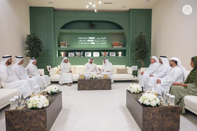 Hamdan bin Zayed visits National Library and Archives