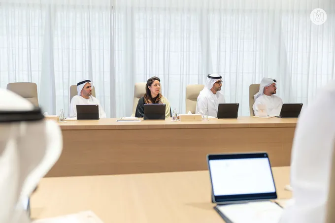 Hazza bin Zayed receives delegation from Department of Culture and Tourism and reviews plans to enhance tourism and cultural ecosystem in Al Ain Region