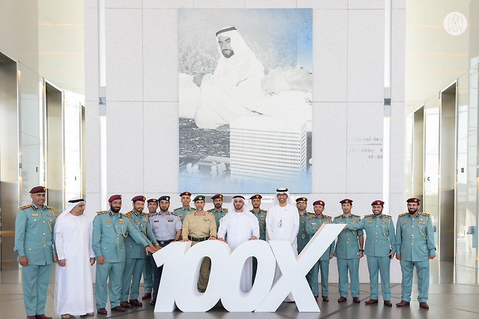 Sheikh Saif bin Zayed Al Nahyan Visits ADNOC to Inspect Panorama Digital Command Center