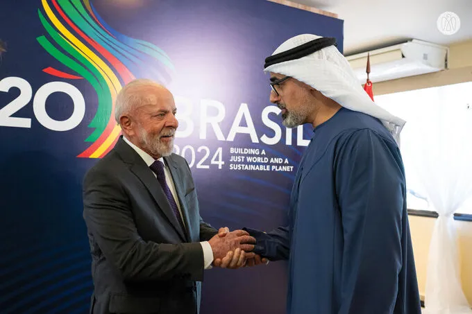 Crown Prince of Abu Dhabi holds official talks with President of Brazil