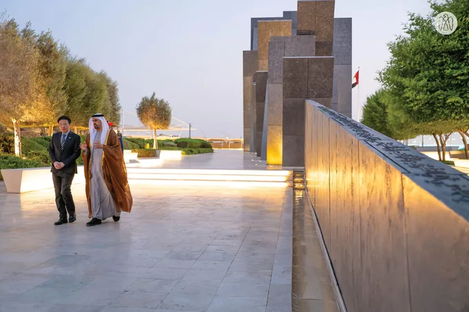 Theyab bin Mohamed bin Zayed receives Prime Minister of Singapore at Wahat Al Karama