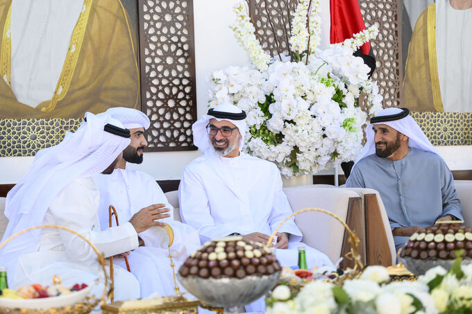 خالد بن محمد بن زايد يحضر حفل استقبال بمناسبة زفاف حمد جمعة السويدي