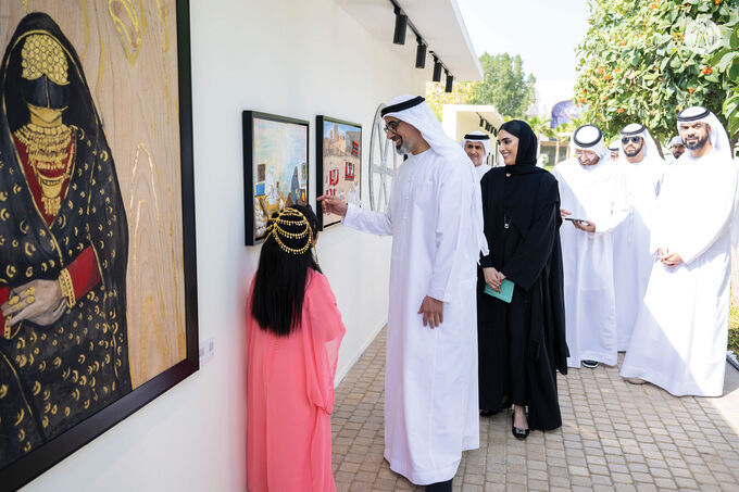 Khaled bin Mohamed bin Zayed visits National Art Expressions exhibition