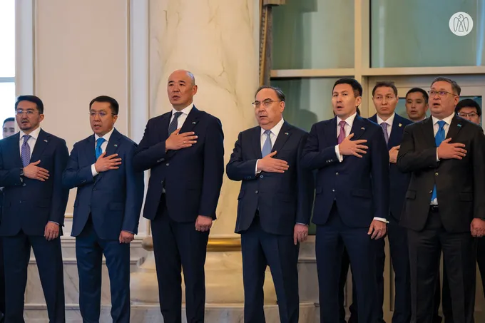 Crown Prince of Abu Dhabi arrives at Presidential Palace in Astana