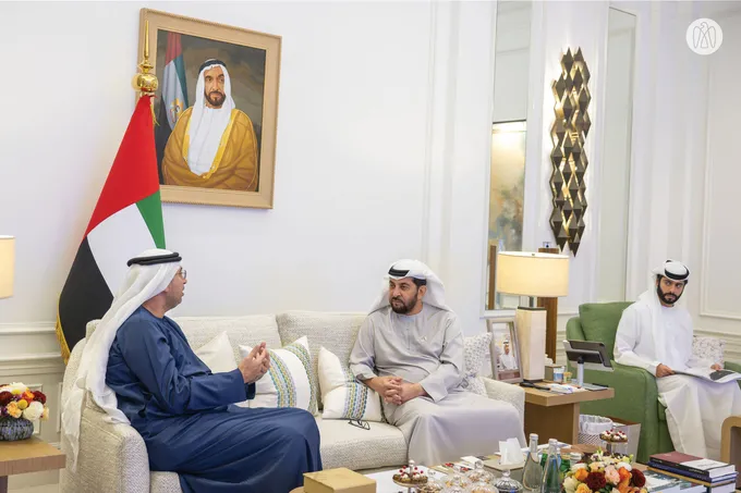 Hamdan bin Zayed, receives delegation from Etihad Rail and reviews latest developments in freight and passenger rail projects