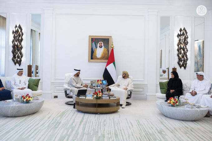 Hamdan bin Zayed reviews projects and initiatives of the energy and water sector in Al Dhafra Region