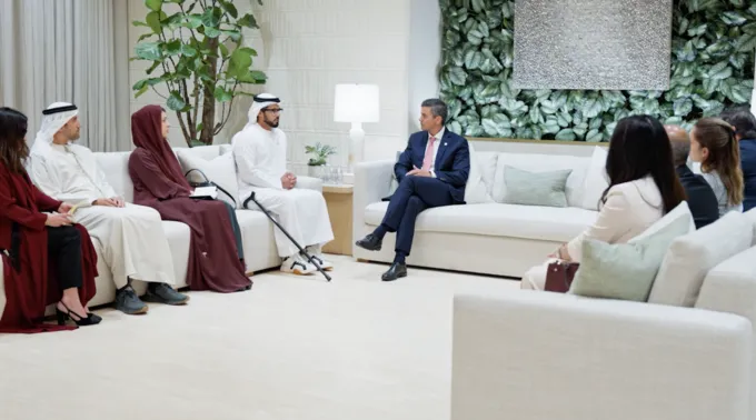 Zayed bin Hamdan bin Zayed meets President of Paraguay to discuss strengthening economic and investment cooperation
