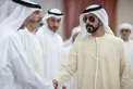 خليفة بن طحنون بن محمد يُقدِّم واجب العزاء في وفاة محمد عيلان المهيري