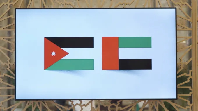 Mansour bin Zayed, Jordanian PM witness signing of agreement to develop railway network in Jordan, establish UAE–Jordan Railway Company