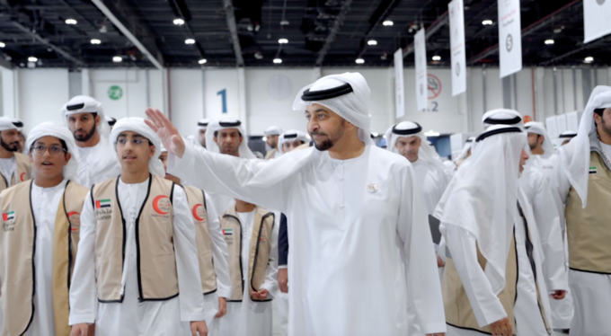 Hamdan bin Zayed participates in UAE stands with Lebanon humanitarian campaign efforts in Abu Dhabi
